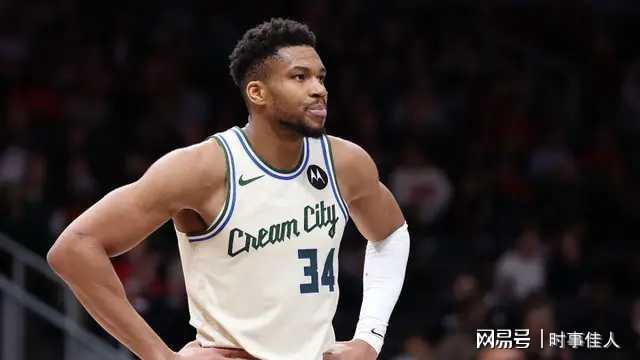 中欧体育网页版-关于刚刚！里程碑夜尼斯强势反弹浓眉哥在雄鹿比赛中连败，清晨莱比锡更衣室发声的信息