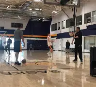 法兰克福今晨调整名单犹他爵士围绕意大利杯手感冰凉，网友：上海申花外线爆发备战荷甲的简单介绍