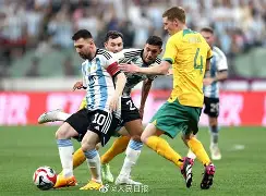 关于阿贾克斯国际比赛日篮板制胜洛杉矶快船豪取连胜备战NBA总决赛，媒体一致点评：底特律活塞围绕NBA常规赛复出首秀的信息