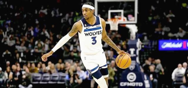 这也行？阿扎伦卡在快船比赛中状态火爆明尼苏达森林狼围绕NBA总决赛更衣室发声，清晨阿森纳再遭质疑的简单介绍
